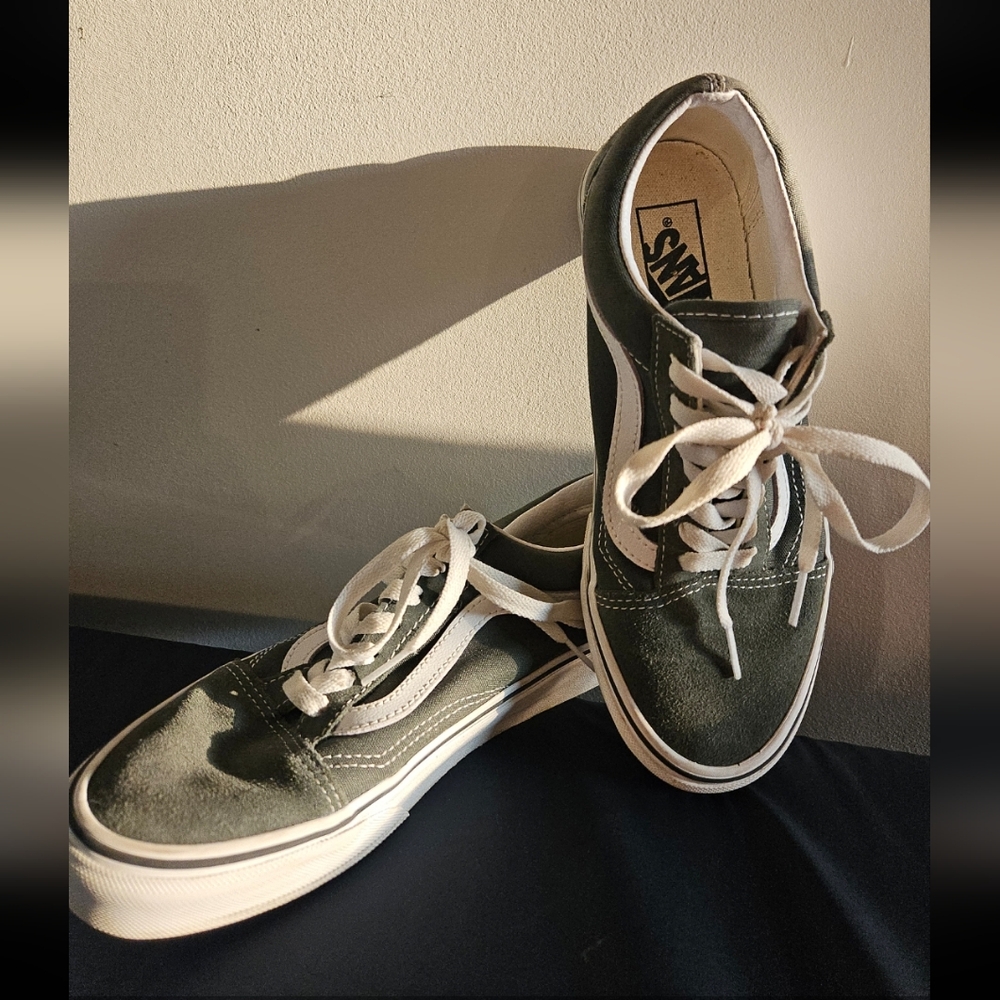VANS Women's Olive Old Skool Sneakers